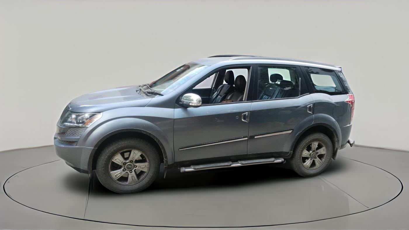 2014 Mahindra XUV500 W8, Diesel, Manual, 1,49,879 km, exterior