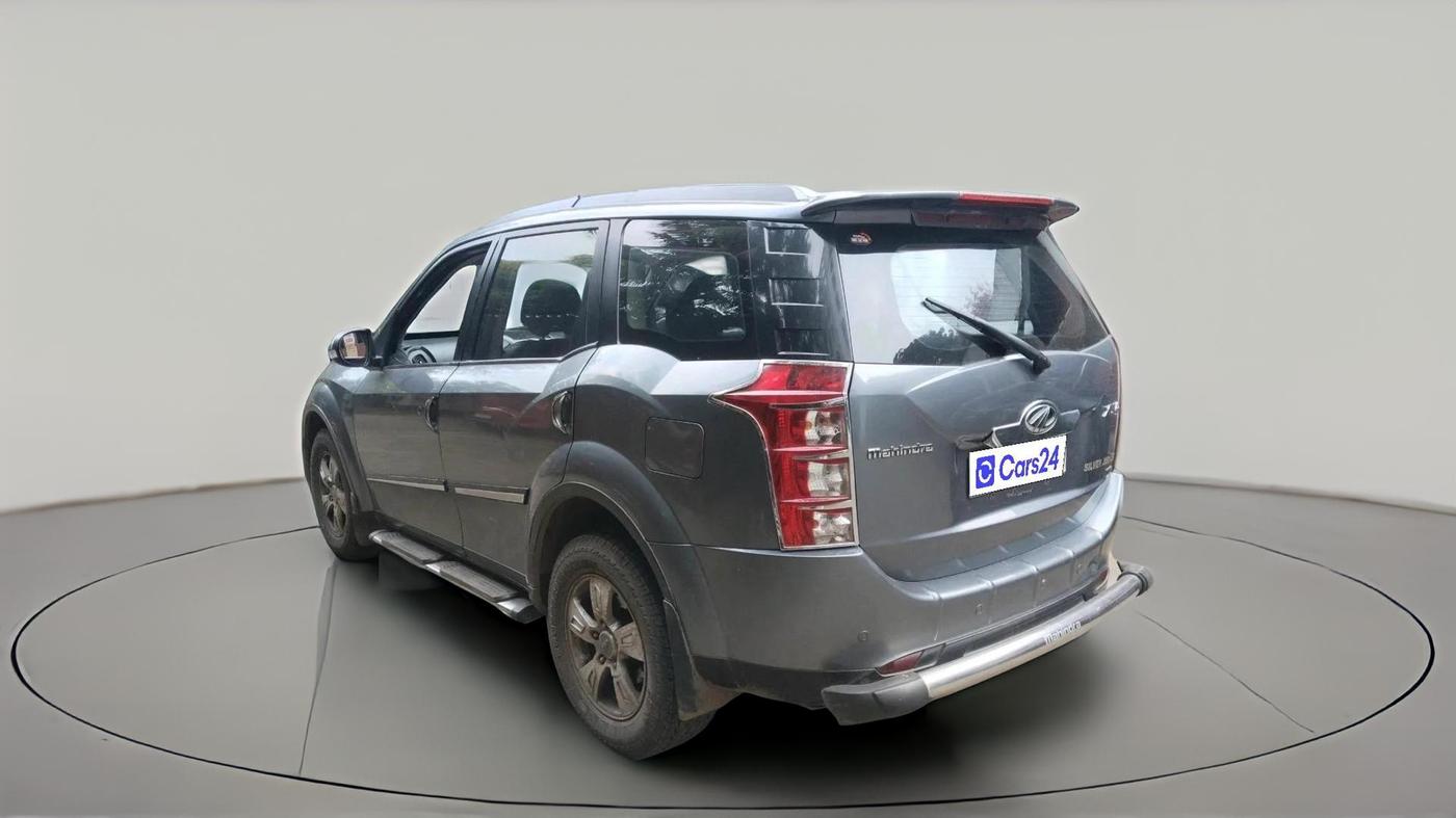 2014 Mahindra XUV500 W8, Diesel, Manual, 1,49,879 km, exterior