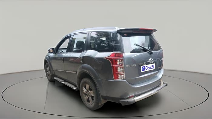 2014 Mahindra XUV500 W8, Diesel, Manual, 1,49,879 km, exterior