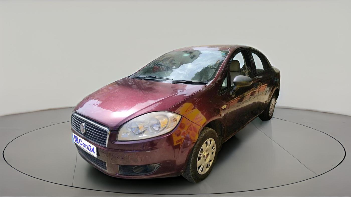 2013 Fiat Linea CLASSIC 1.4 L, Petrol, Manual, 1,13,444 km, exterior