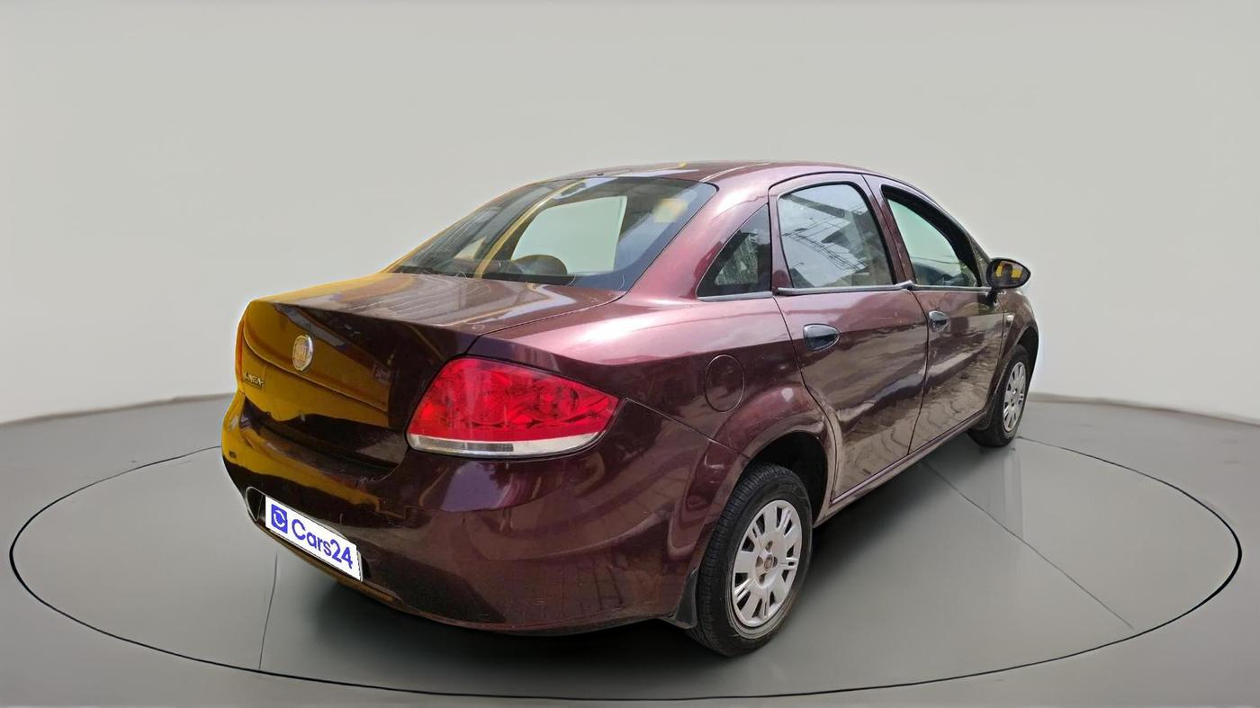 2013 Fiat Linea CLASSIC 1.4 L, Petrol, Manual, 1,13,444 km, exterior