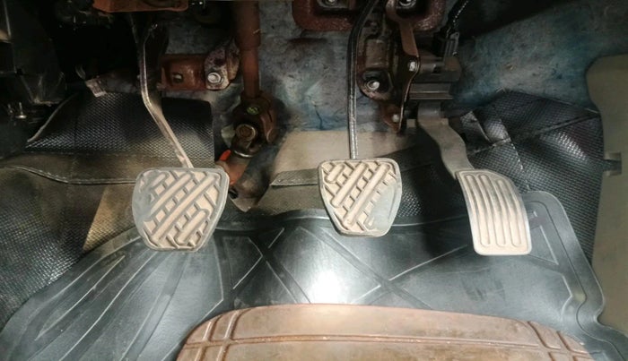 2013 Nissan Sunny XV PETROL, Petrol, Manual, 55,820 km, interior