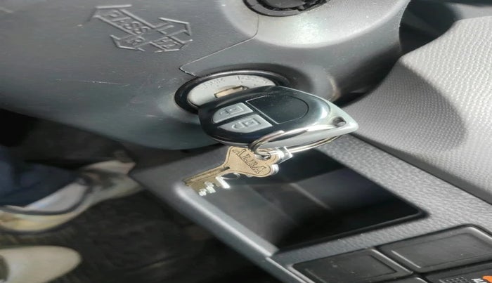 2011 Maruti Wagon R 1.0 VXI, Petrol, Manual, 78,807 km, interior