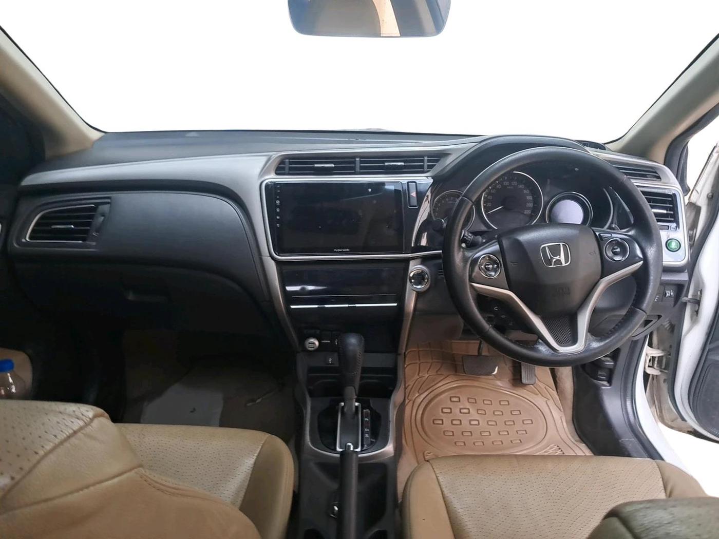 2017 Honda City 1.5L I-VTEC ZX CVT, CNG, Automatic, 1,07,756 km, interior