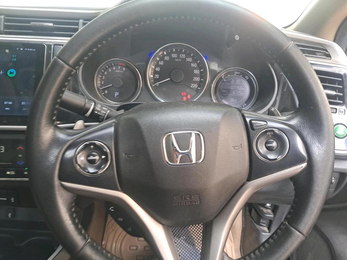 2017 Honda City 1.5L I-VTEC ZX CVT, CNG, Automatic, 1,07,756 km, interior
