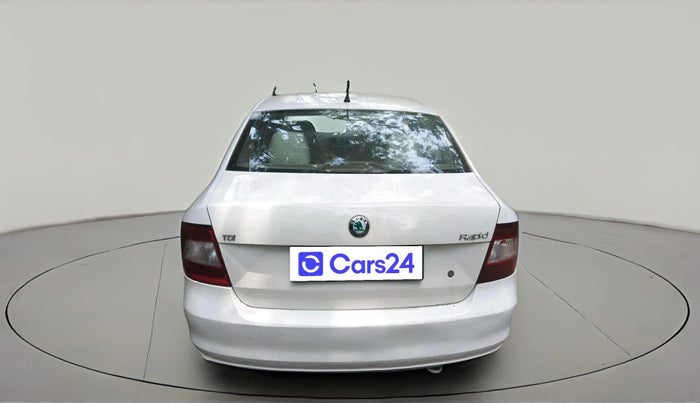 2012 Skoda Rapid ELEGANCE 1.6 TDI CR MT, Diesel, Manual, 91,518 km, exterior