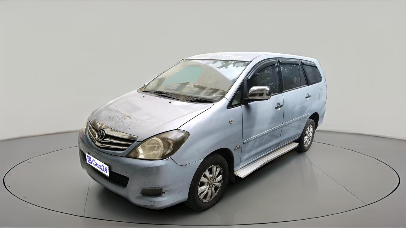 2011 Toyota Innova V 2.5 7 STR, Diesel, Manual, 1,74,225 km, exterior