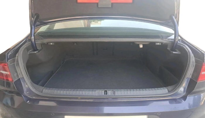 2018 Volkswagen Passat HIGHLINE DSG, Diesel, Automatic, 42,324 km, exterior