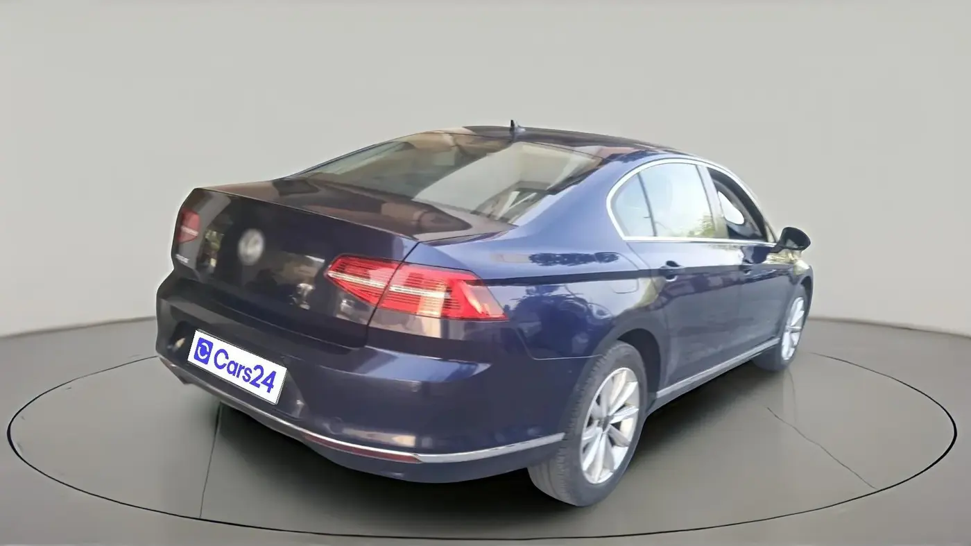 2018 Volkswagen Passat HIGHLINE DSG, Diesel, Automatic, 42,324 km, exterior