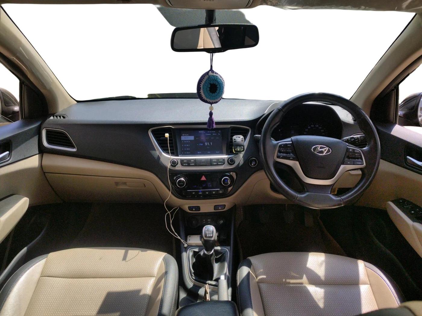 2019 Hyundai Verna 1.6 VTVT SX O, Petrol, Manual, 51,373 km, interior