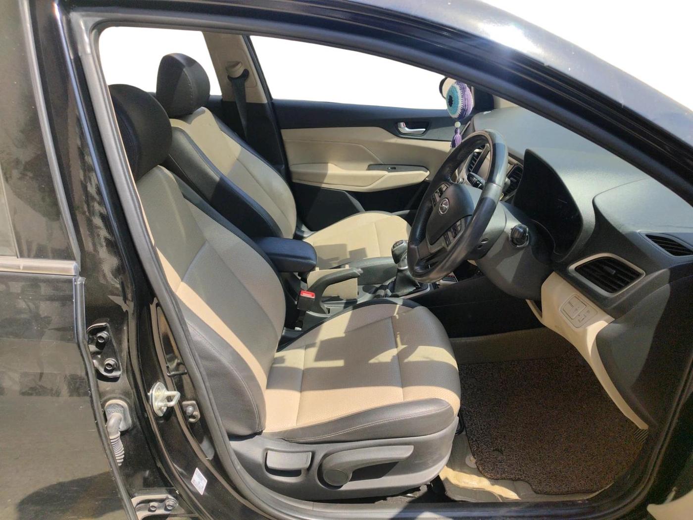 2019 Hyundai Verna 1.6 VTVT SX O, Petrol, Manual, 51,373 km, interior