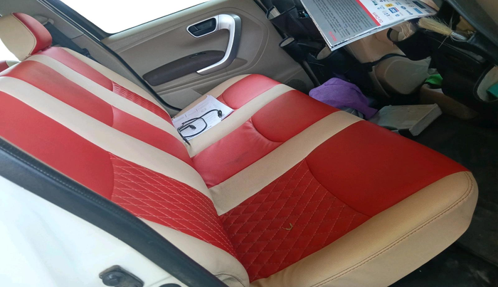 2016 Mahindra TUV300 T8 AMT, Diesel, Automatic, 1,50,333 km, interior