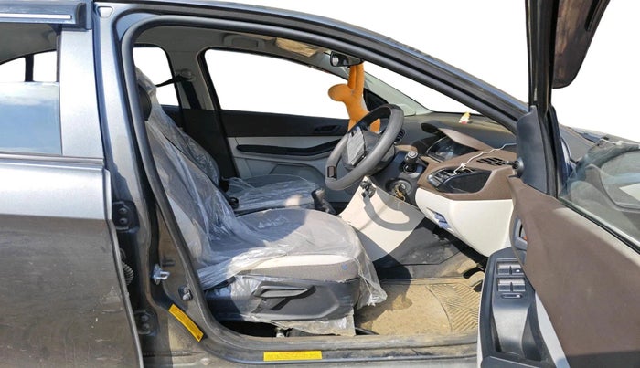 2025 Tata TIGOR XT iCNG, CNG, Manual, 3,559 km, interior