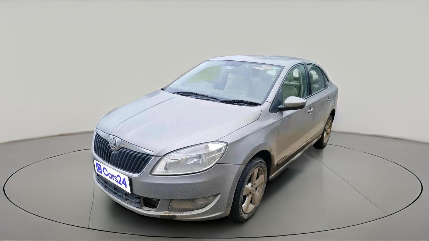 2015 Skoda Rapid AMBITION 1.5 TDI AT, Diesel, Automatic, 1,77,308 km, exterior