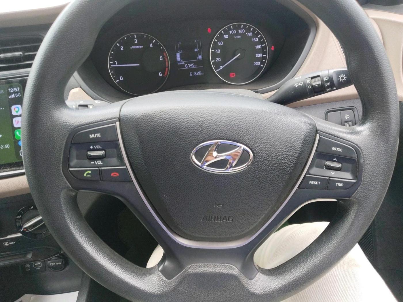 2017 Hyundai Elite i20 SPORTZ 1.4 CRDI, Diesel, Manual, 61,628 km, interior