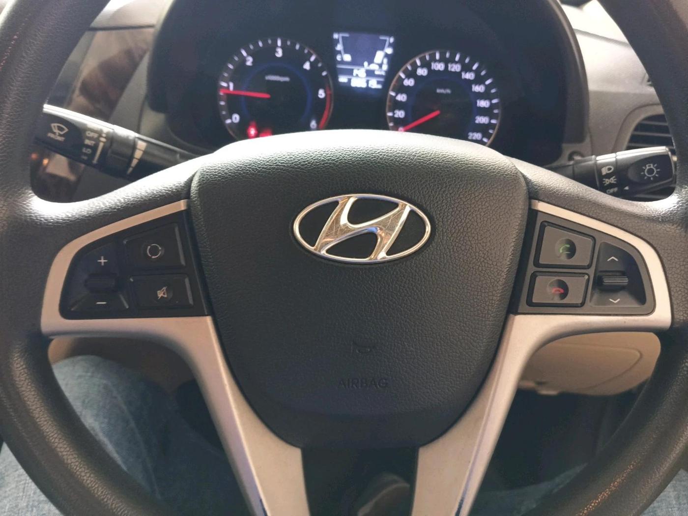 2014 Hyundai Verna FLUIDIC 1.6 CRDI SX, Diesel, Manual, 88,619 km, interior