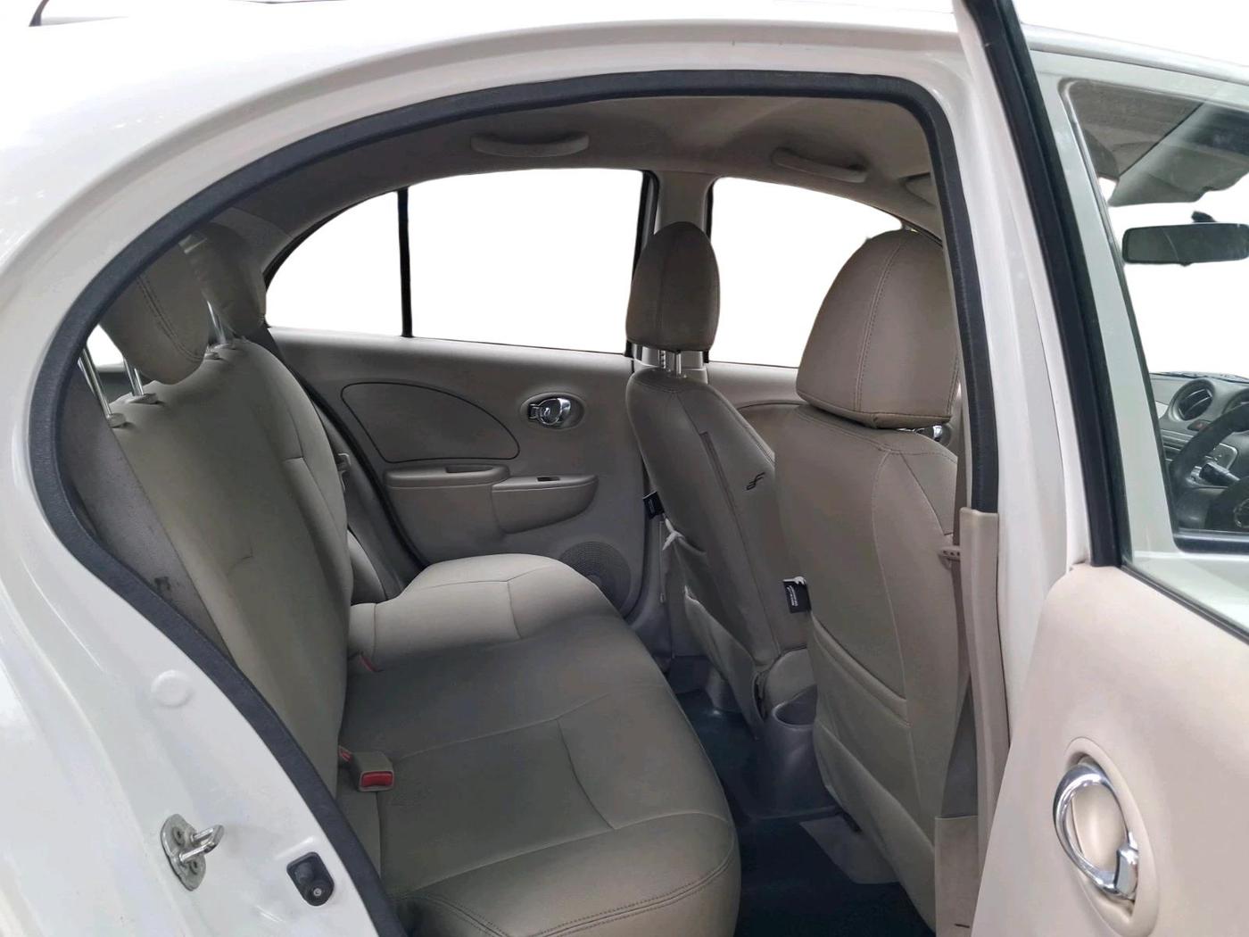 2012 Nissan Micra XV PREMIUM DIESEL, Diesel, Manual, 1,47,688 km, interior