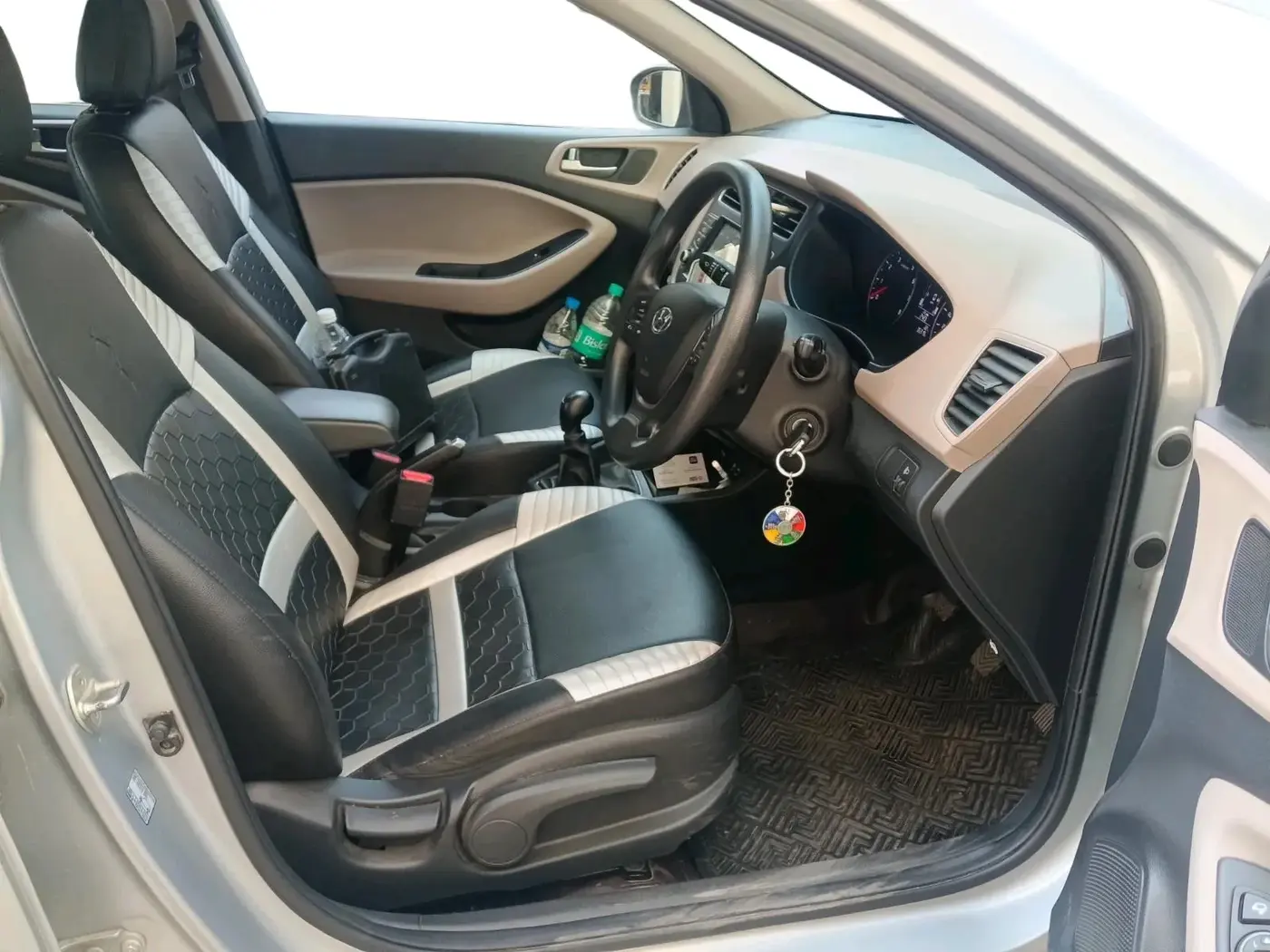 2019 Hyundai Elite i20 SPORTZ PLUS 1.2, Petrol, Manual, 36,319 km, interior