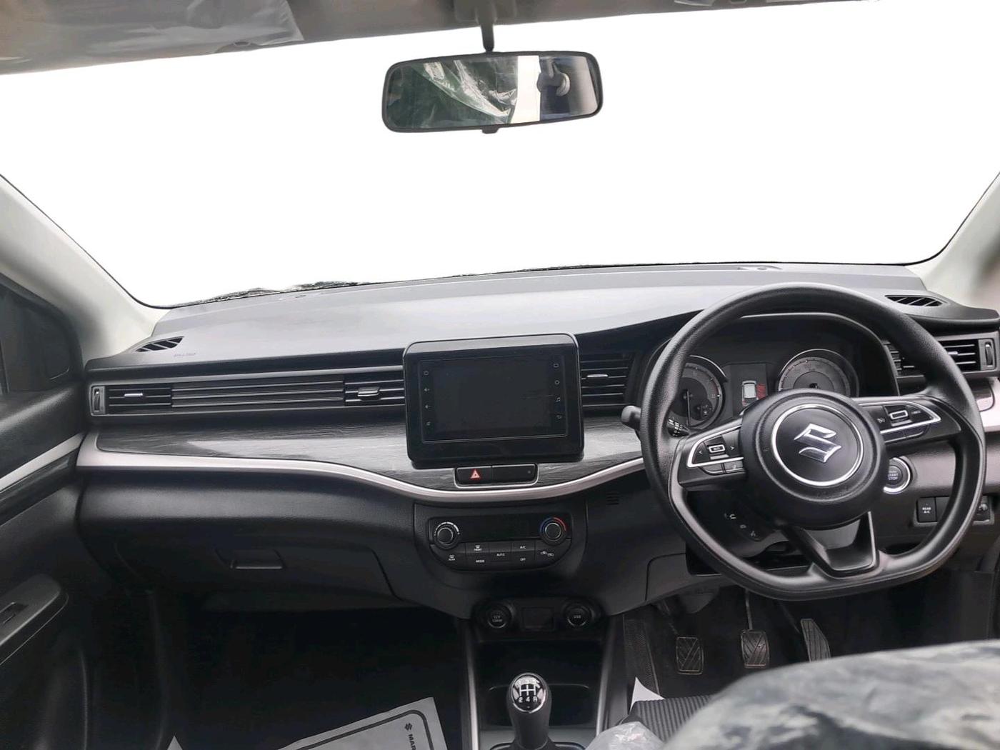 2025 Maruti XL6 ZETA CNG, CNG, Manual, 371 km, interior