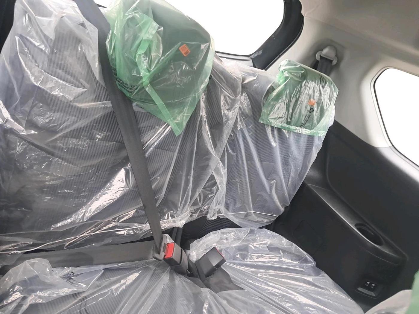 2025 Maruti XL6 ZETA CNG, CNG, Manual, 371 km, interior