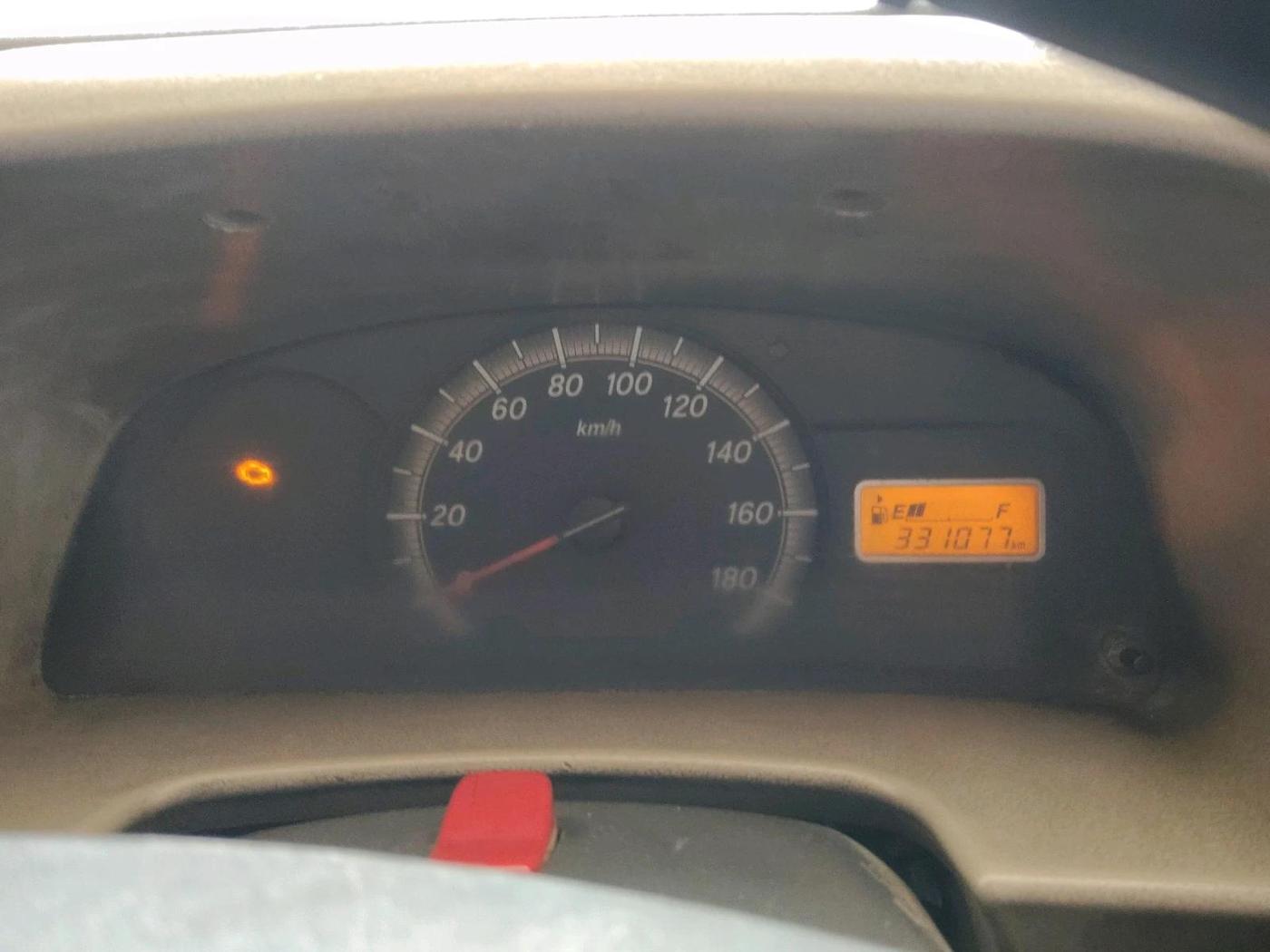 2013 Maruti Eeco 7 STR, CNG, Manual, 3,31,077 km, interior