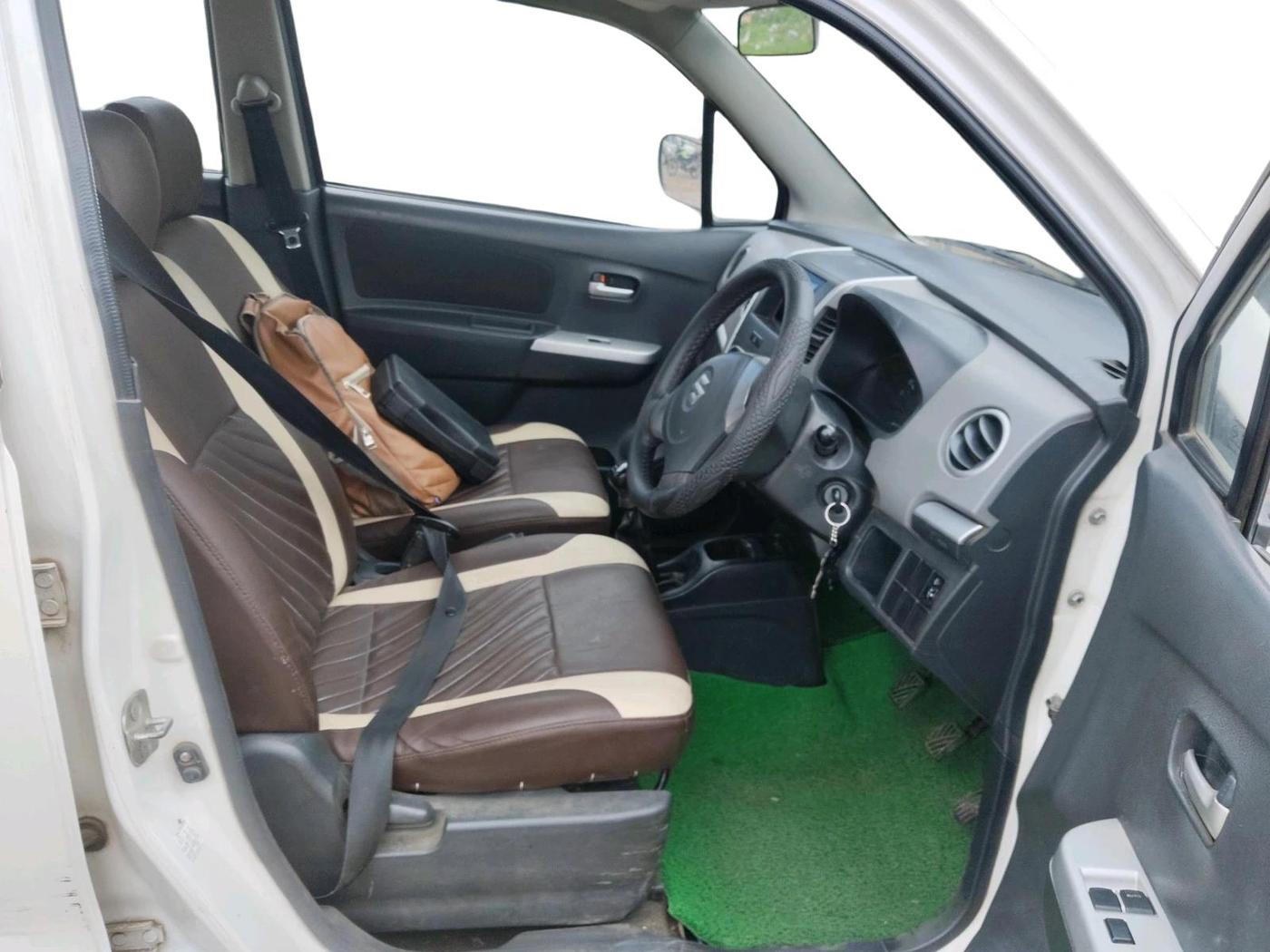 2012 Maruti Wagon R 1.0 LXI, Petrol, Manual, 85,086 km, interior