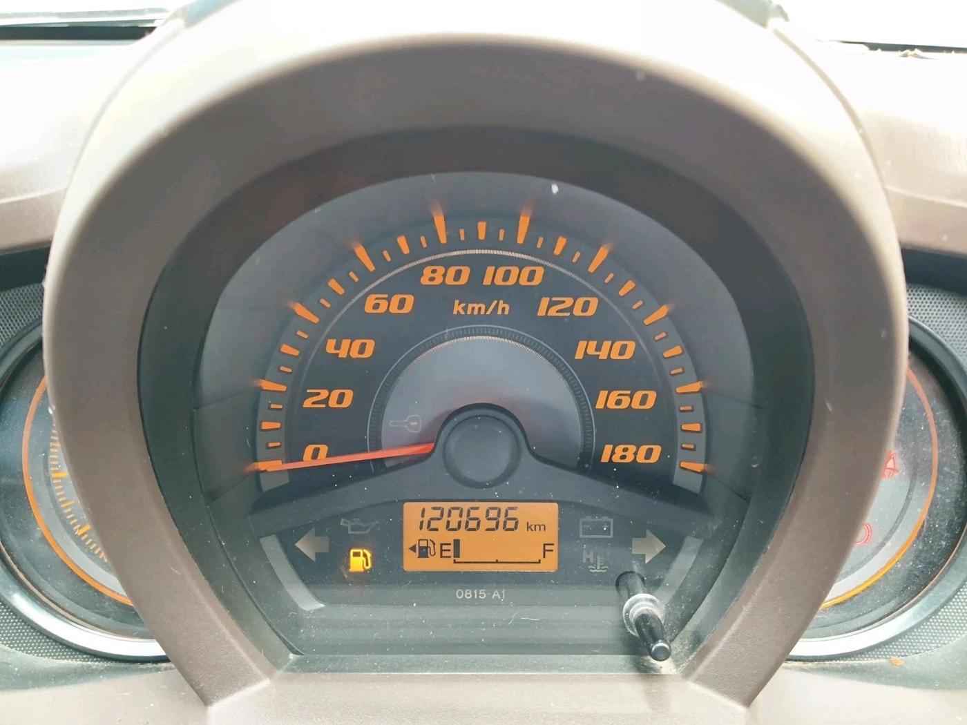 2013 Honda Amaze 1.2L I-VTEC S, Petrol, Manual, 1,20,696 km, interior