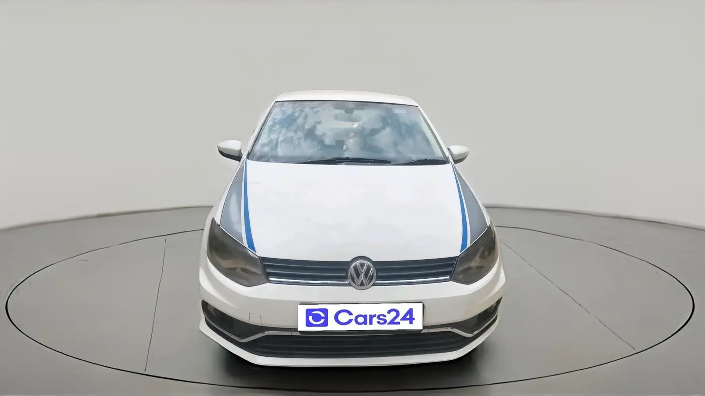 2017 Volkswagen Ameo HIGHLINE PLUS 1.5L AT 16 ALLOY, Diesel, Automatic, 1,24,666 km, exterior