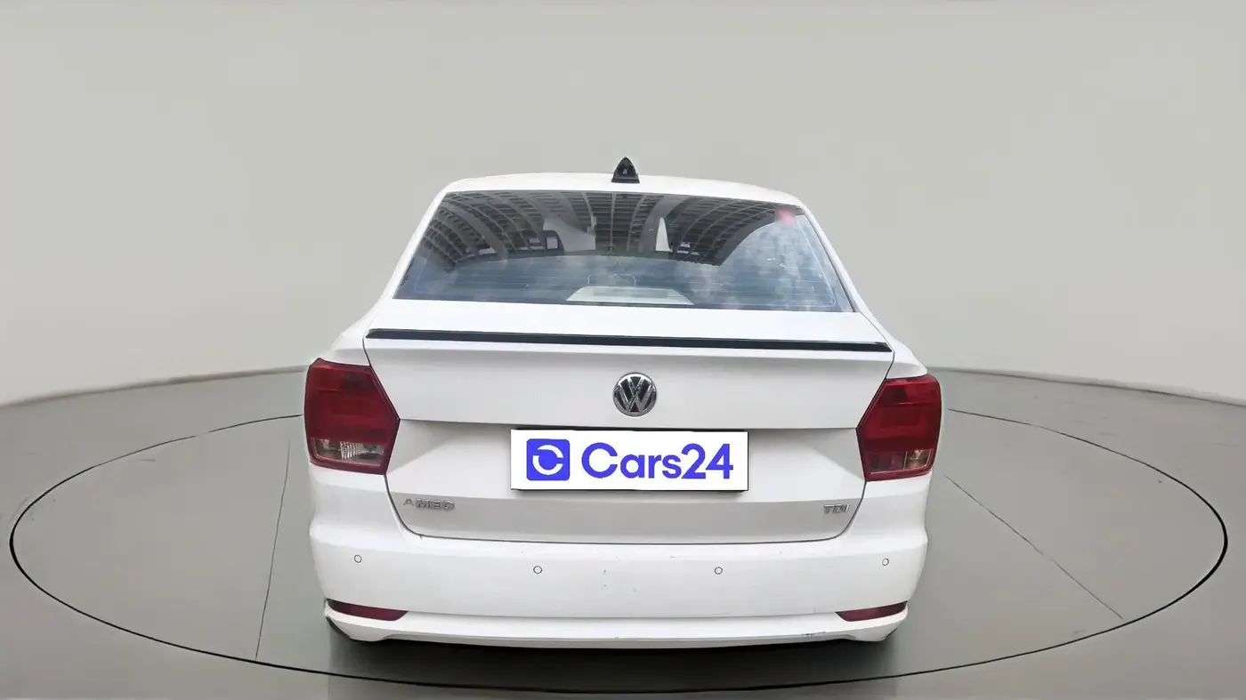 2017 Volkswagen Ameo HIGHLINE PLUS 1.5L AT 16 ALLOY, Diesel, Automatic, 1,24,666 km, exterior