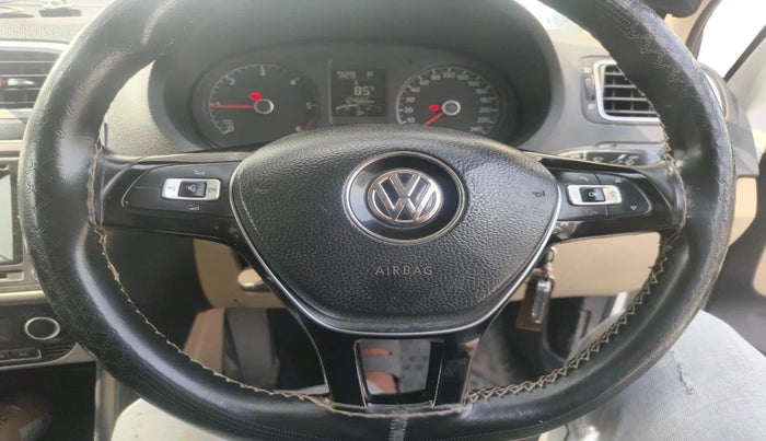 2017 Volkswagen Ameo HIGHLINE PLUS 1.5L AT 16 ALLOY, Diesel, Automatic, 1,24,666 km, interior