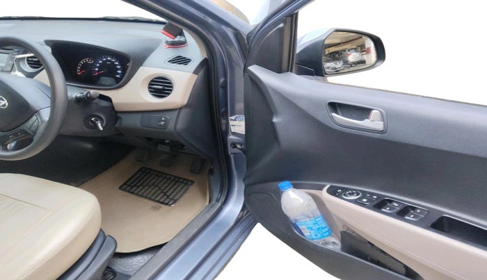 2014 Hyundai Xcent S (O) 1.2, Petrol, Manual, 15,747 km, interior