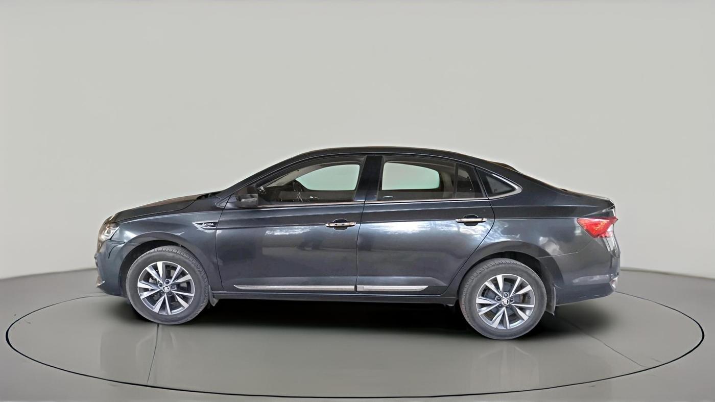 2022 Skoda SLAVIA STYLE 1.0L TSI MT, Petrol, Manual, 26,318 km, exterior