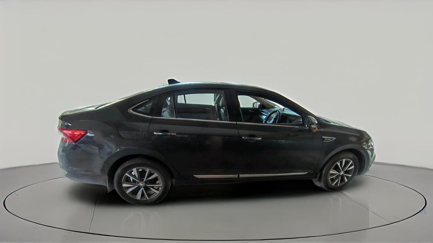 2022 Skoda SLAVIA STYLE 1.0L TSI MT, Petrol, Manual, 26,318 km, exterior