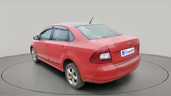 2012 Skoda Rapid ELEGANCE 1.6 TDI CR MT, Diesel, Manual, 1,33,072 km, exterior