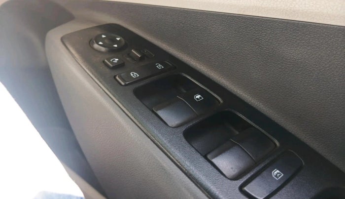 2021 Hyundai GRAND I10 NIOS SPORTZ U2 AMT 1.2 CRDI, Diesel, Automatic, 66,597 km, interior