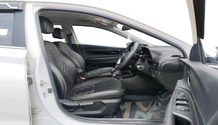 2022 Hyundai NEW I20 SPORTZ 1.5 MT, Diesel, Manual, 39,898 km, interior