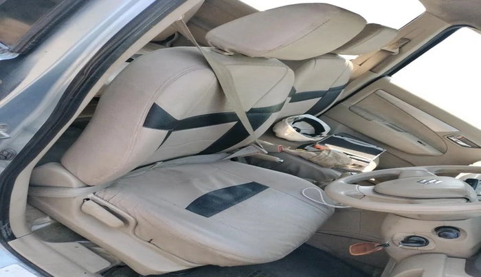 2013 Maruti Ertiga VXI, CNG, Manual, 88,673 km, interior