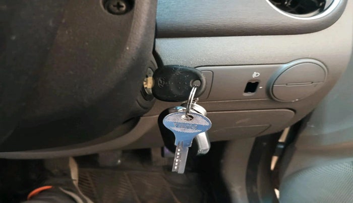 2011 Hyundai i10 SPORTZ 1.2, Petrol, Manual, 1,20,748 km, interior