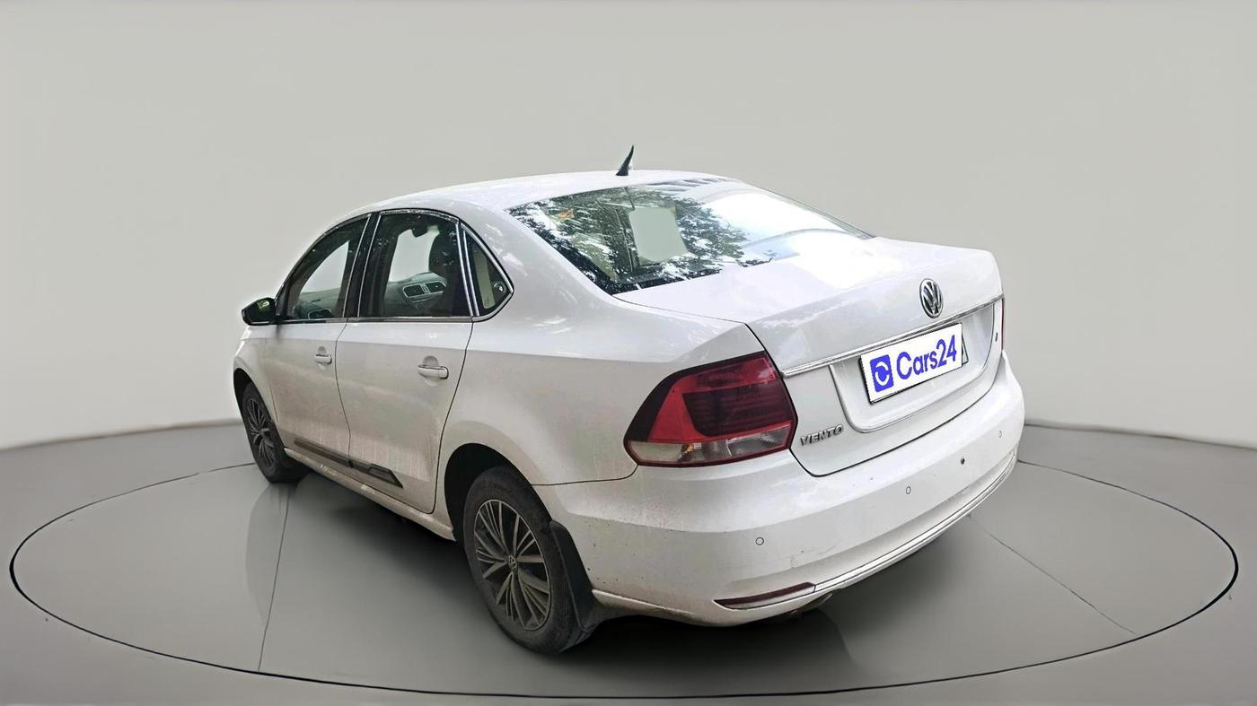 2019 Volkswagen Vento HIGHLINE 1.6 MPI, Petrol, Manual, 78,759 km, exterior