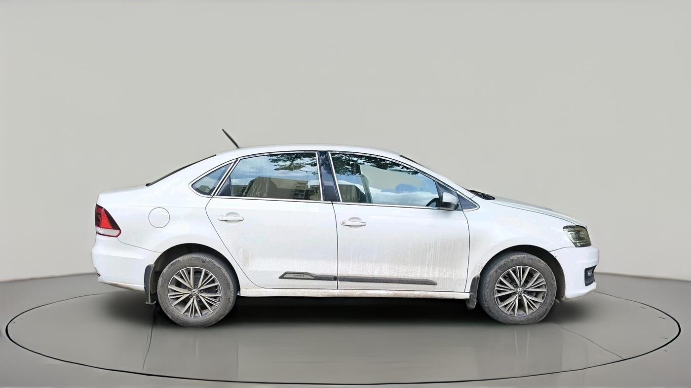 2019 Volkswagen Vento HIGHLINE 1.6 MPI, Petrol, Manual, 78,759 km, exterior