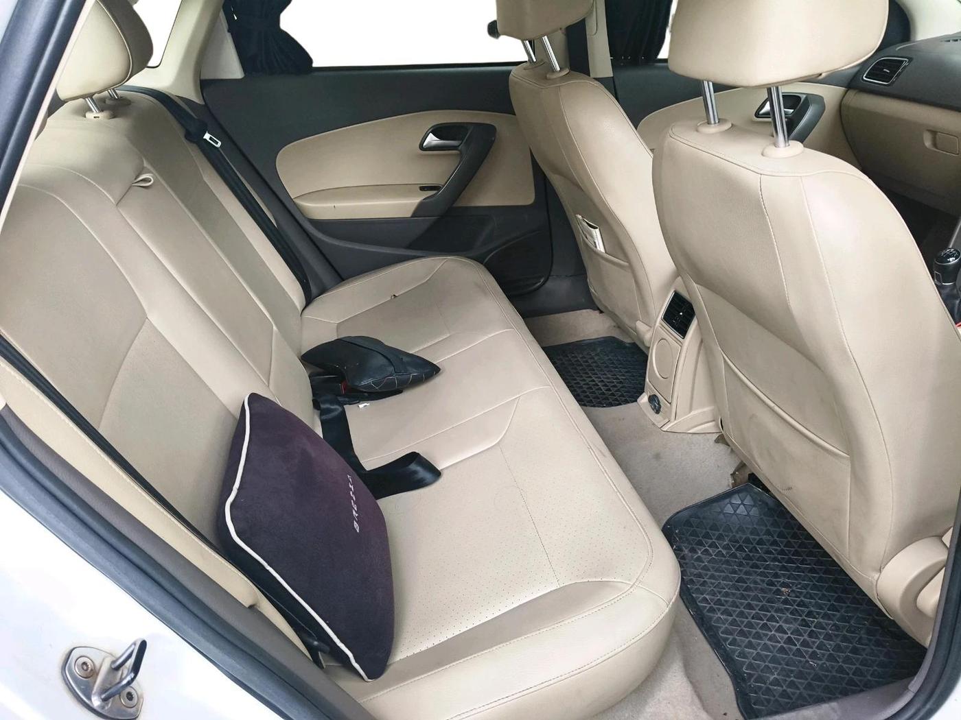 2019 Volkswagen Vento HIGHLINE 1.6 MPI, Petrol, Manual, 78,759 km, interior