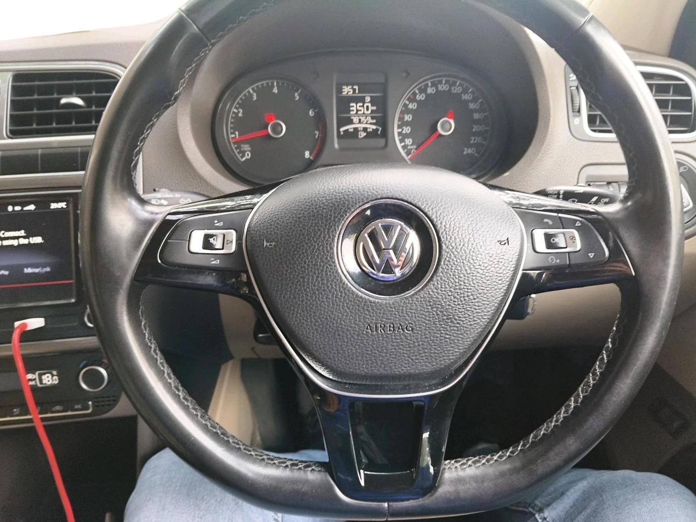 2019 Volkswagen Vento HIGHLINE 1.6 MPI, Petrol, Manual, 78,759 km, interior