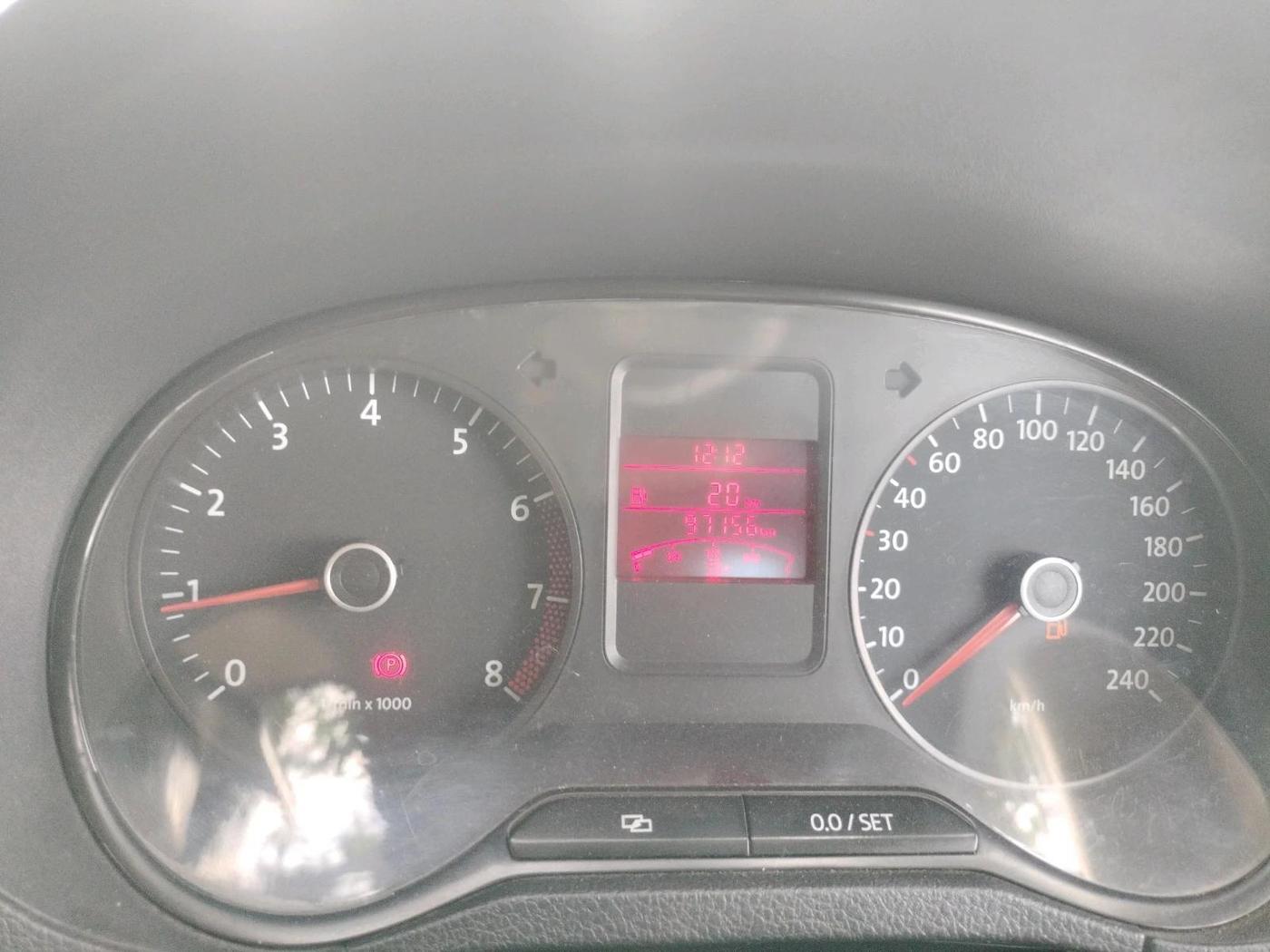 2012 Volkswagen Polo COMFORTLINE 1.2L PETROL, Petrol, Manual, 97,156 km, interior