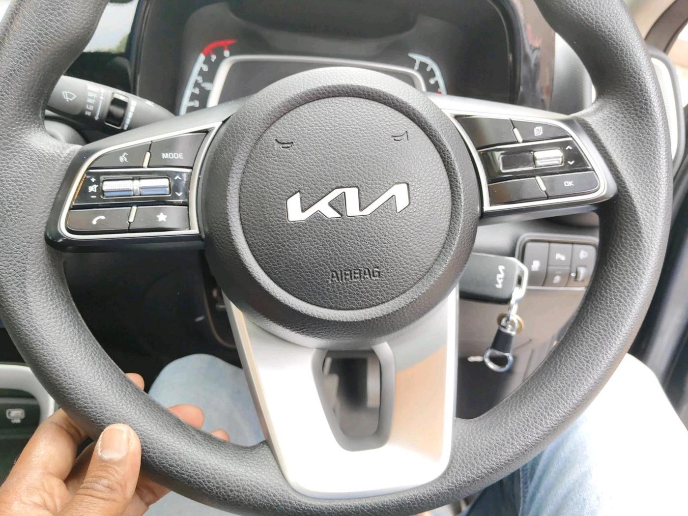 2024 KIA SONET HTK (O) 1.2 Petrol MT, Petrol, Manual, 4,578 km, interior