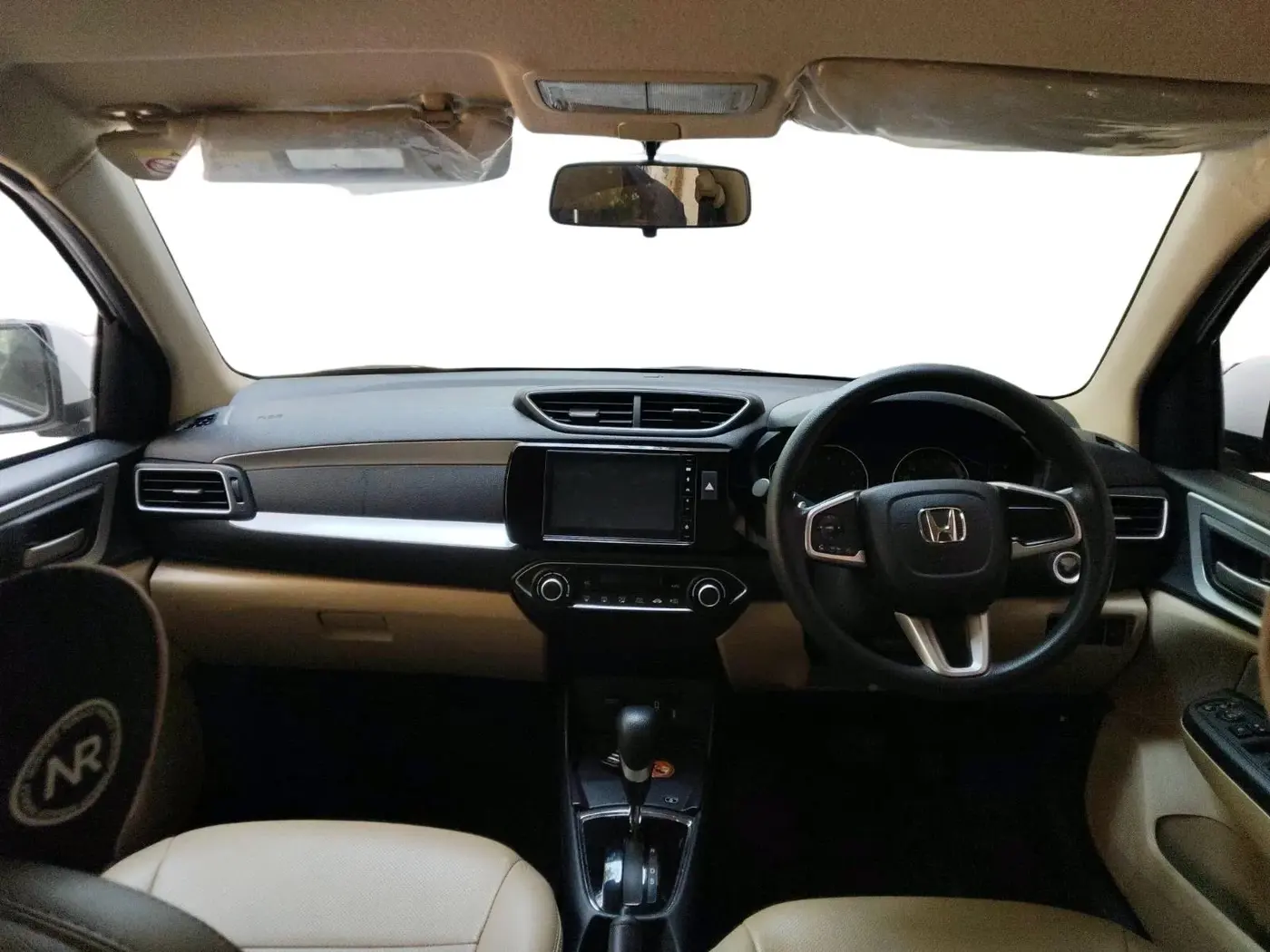 2023 Honda Amaze 1.2L I-VTEC VX CVT, Petrol, Automatic, 21,346 km, interior