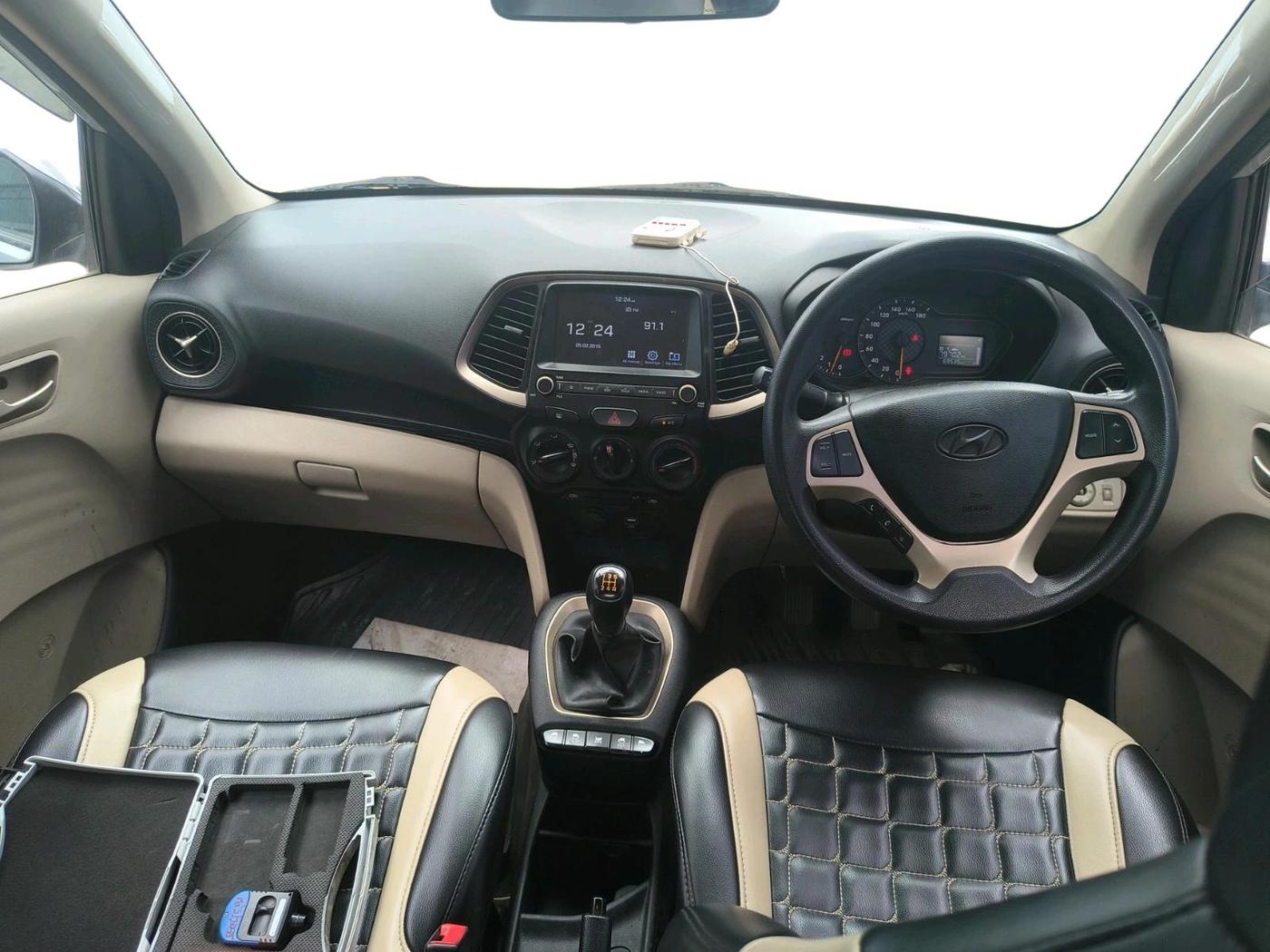 2019 Hyundai NEW SANTRO SPORTZ CNG, CNG, Manual, 69,535 km, interior