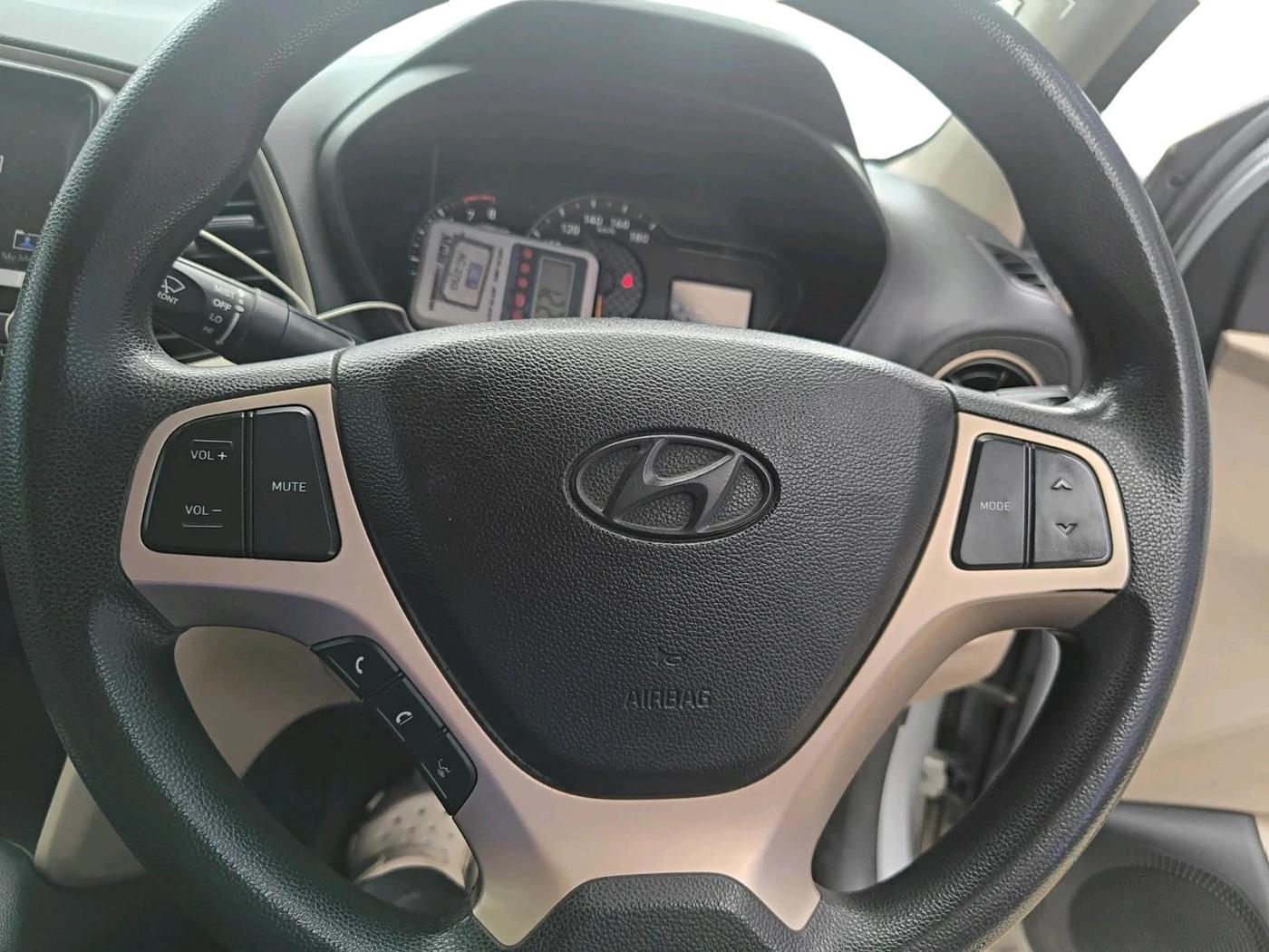 2019 Hyundai NEW SANTRO SPORTZ CNG, CNG, Manual, 69,535 km, interior