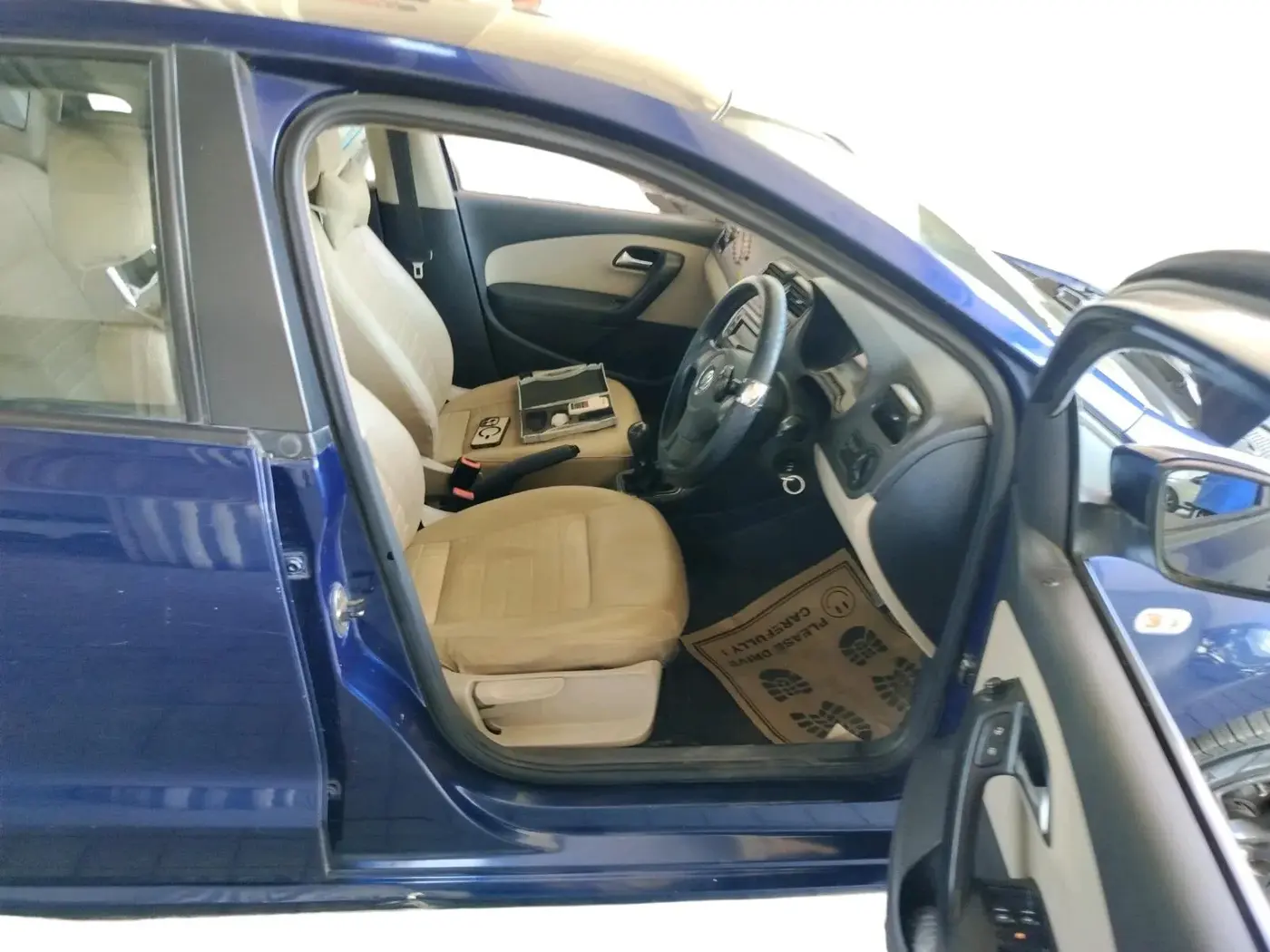 2013 Volkswagen Polo COMFORTLINE 1.2L, Diesel, Manual, 97,114 km, interior