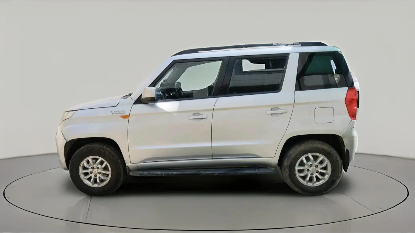 2016 Mahindra TUV300 T8, Diesel, Manual, 1,45,626 km, exterior