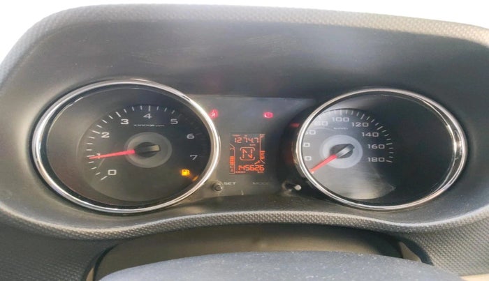 2016 Mahindra TUV300 T8, Diesel, Manual, 1,45,626 km, interior